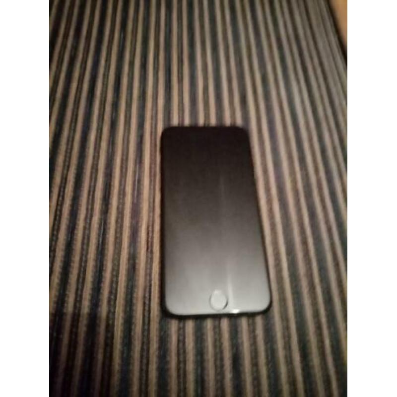 IPhone 7 32 GB zwart aangeboden