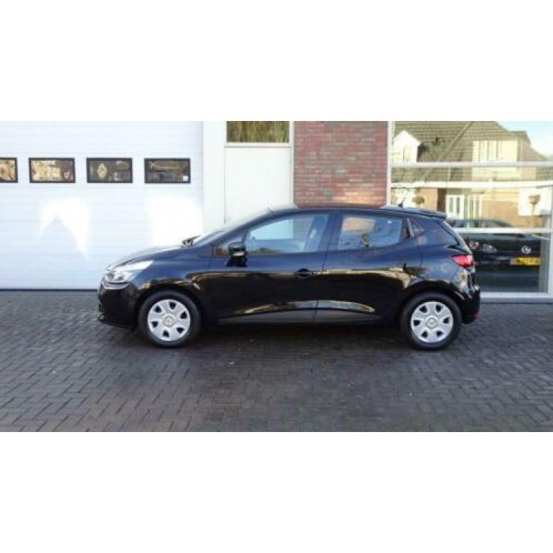 Renault CLIO 0.9 TCE 90PK 5-DRS EXPRESSION NAVIGATIE PDC