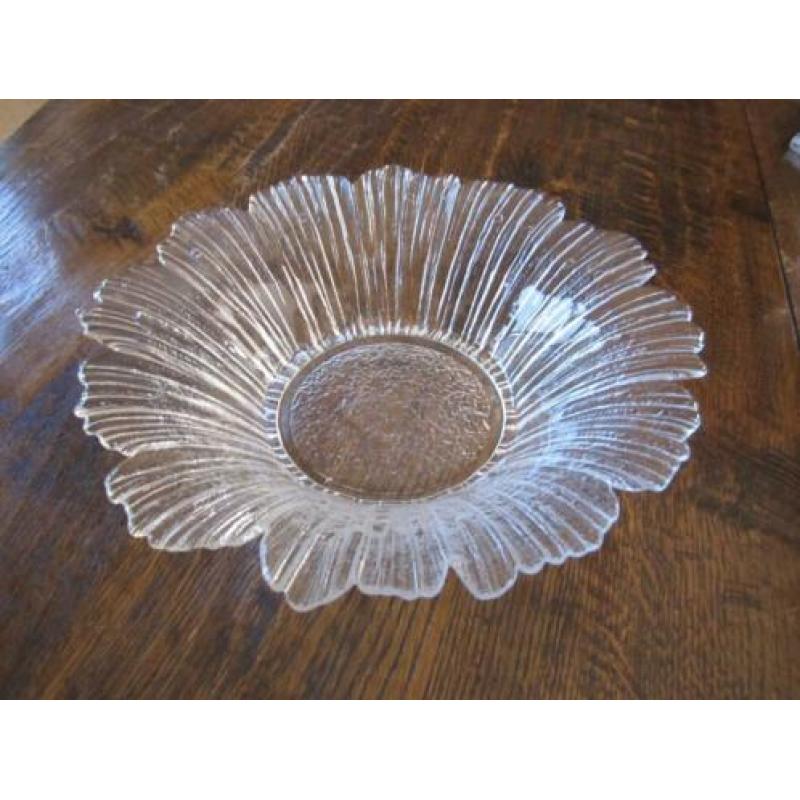 Vintage structuurglas bowl - schaal - bloem - zwaar