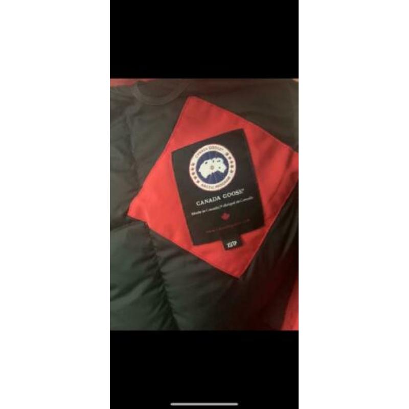 Canada goose jas rood