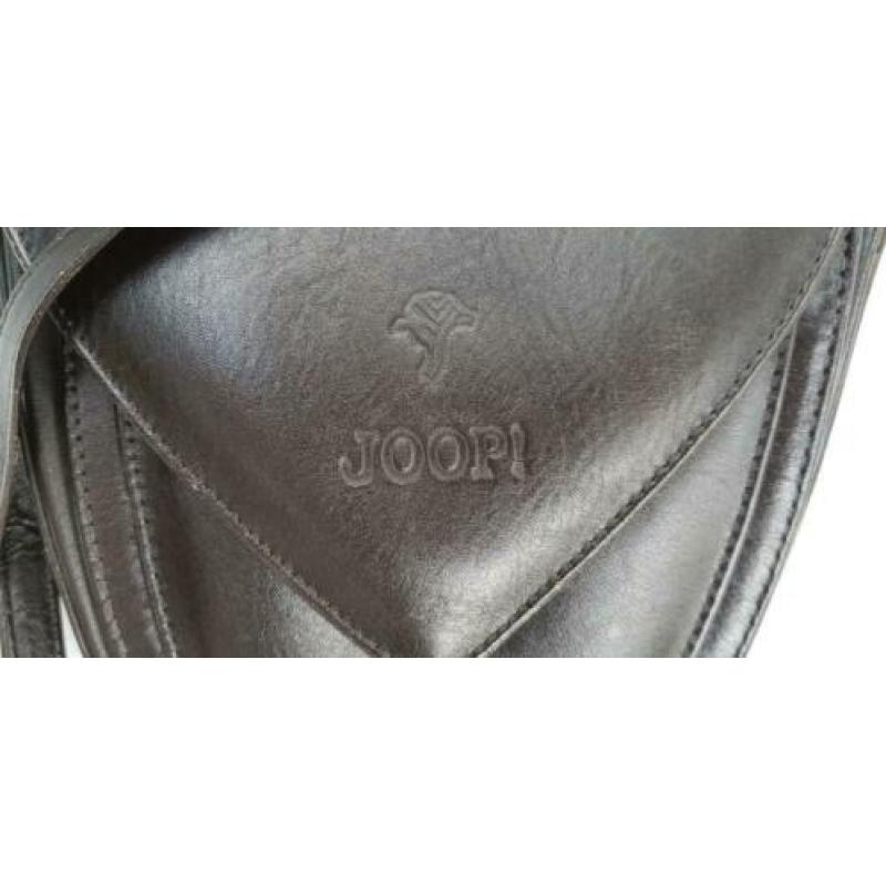 E569 JOOP! bruine schoudertas zeer fraai