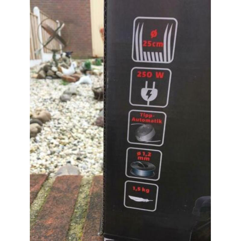 Elektrische kanten timmer Wolf Garden,nieuw in doos!!!