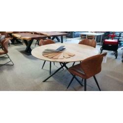 #555 massief eiken ronde eettafel 140 doorsnee