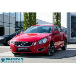 Volvo S60 2.0 D4 Summum -Navi-Trekhaak- (bj 2012)