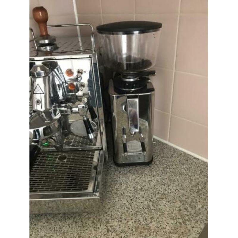 Ecm Classika ll pid en s-automatik 64 (maler).