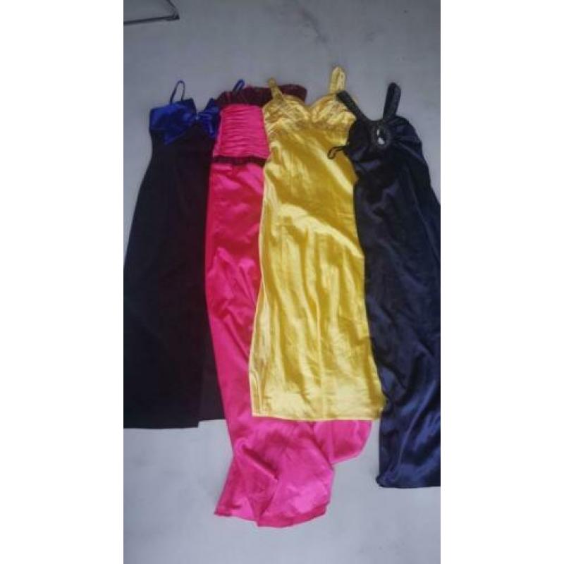 Partij pakket lot 21 vintage retro jurken galajurken jurkjes