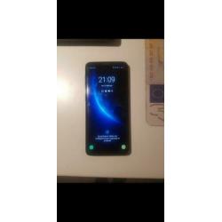 Samsung S9, achterkant beschadigt. Inc. Lader en Verpakking