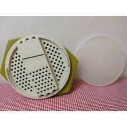 Mooie Vintage Groene Tupperware Rasp met opvangbak en deksel