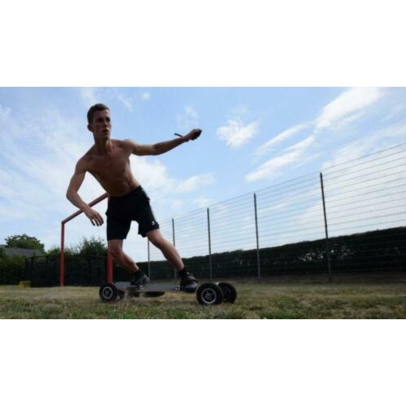 Off-road elektrische skateboard