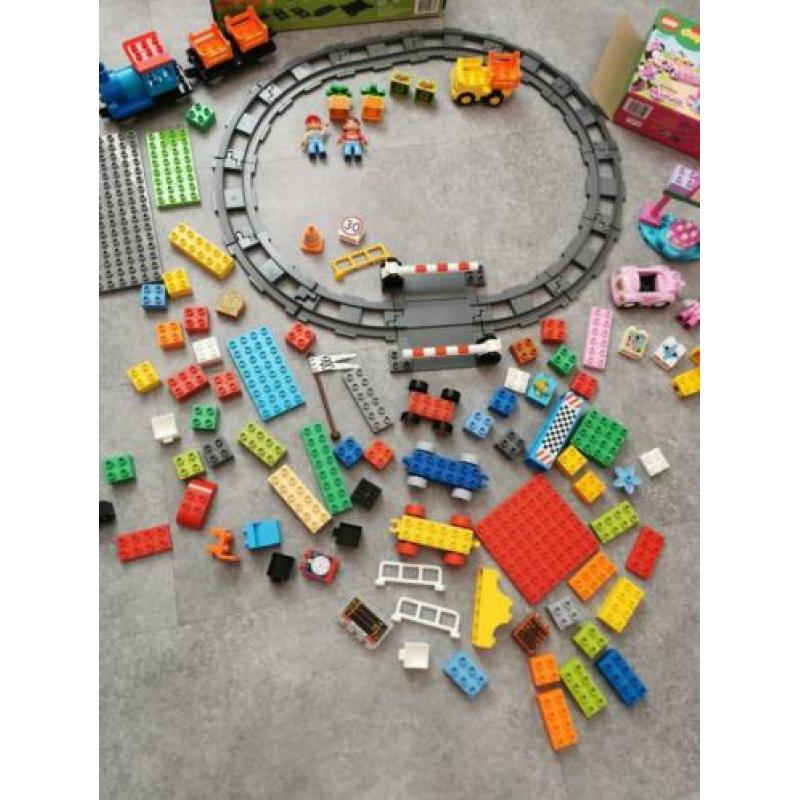 Groot pakket lego duplo incl treinset