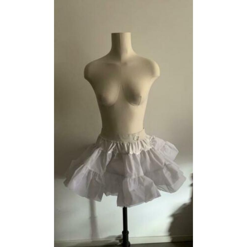 Tutu wit