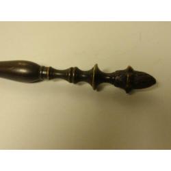 Antiek vergrootglas / loep met mooi bewerkt bronzen handvat