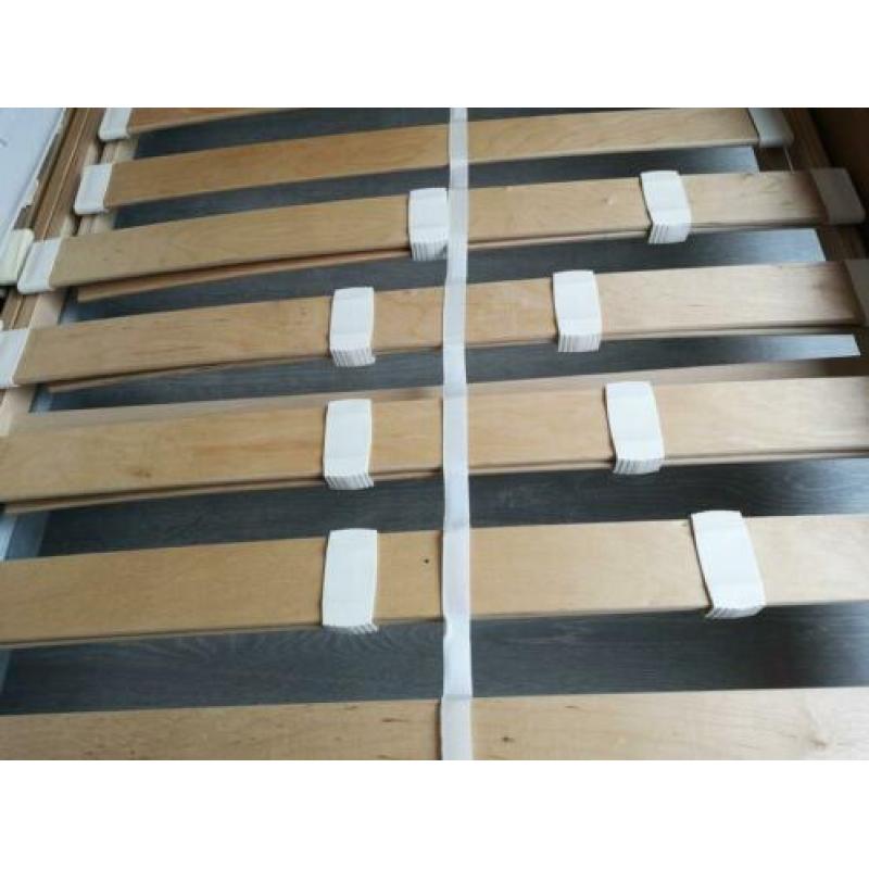 180 * 220 bed ikea malm + lattenbodem 90 en matrassen