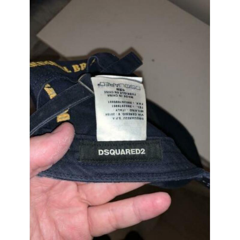 Dsquared cap