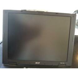 Laptop acer. Leeg. Alleen goed scherm en toetsenbord muis