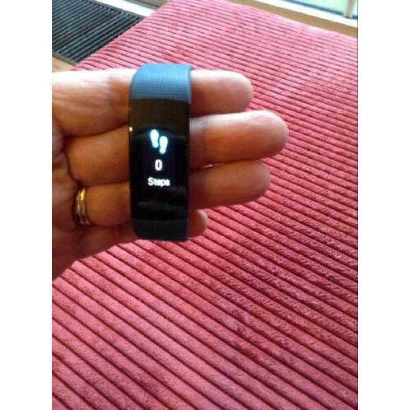 Tracker met hartslagmeter en bloeddrukmeter
