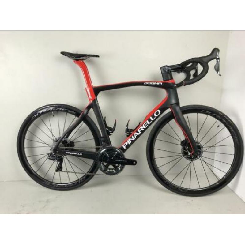 Pinarello Dogma F12 Disc op voorraad bij Scholten Cycling