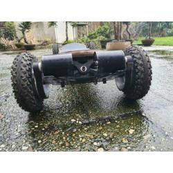 Off-road elektrische skateboard