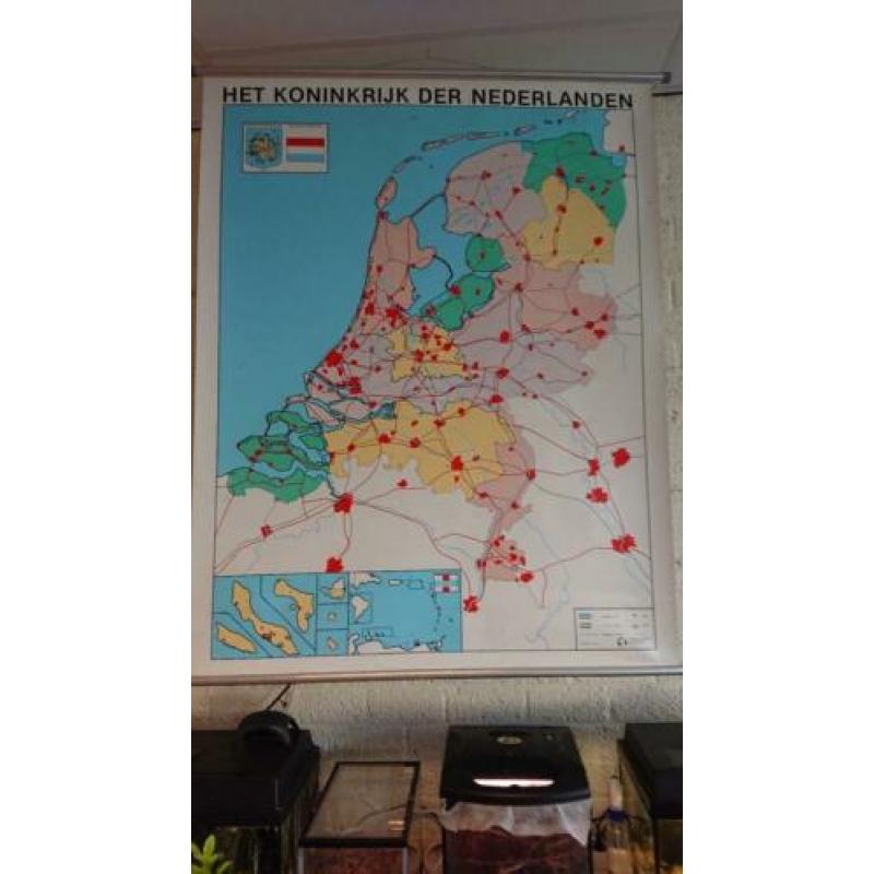 Oude schoolkaarten in goede staat