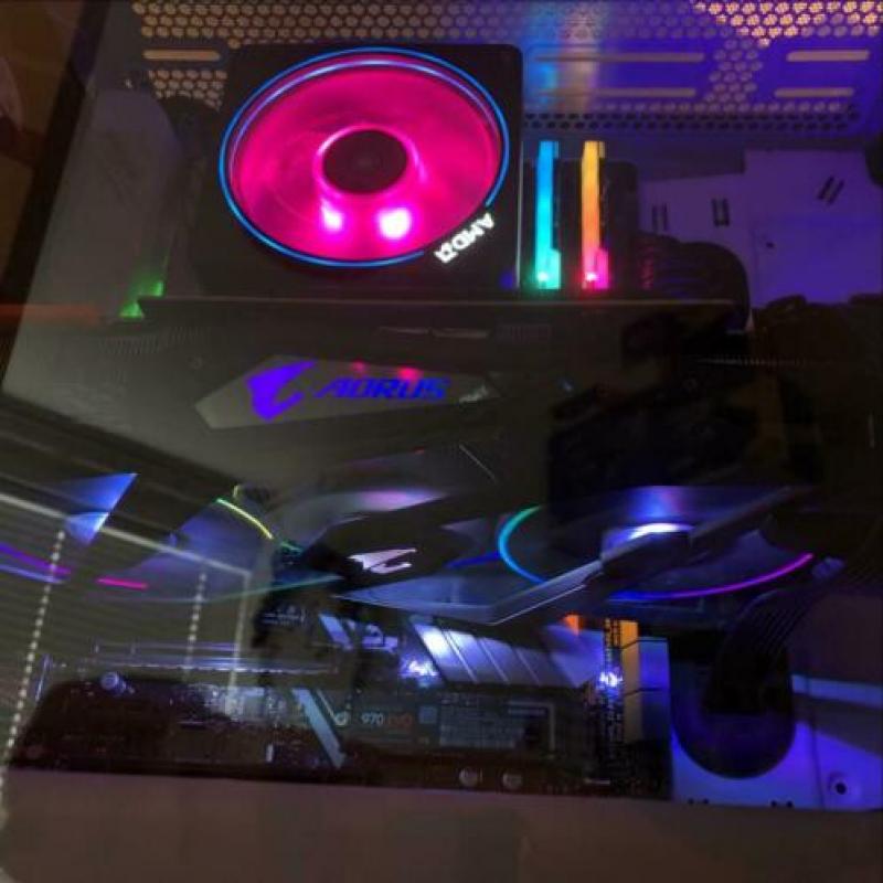 Gloednieuwe Gaming Desktop RTX2080