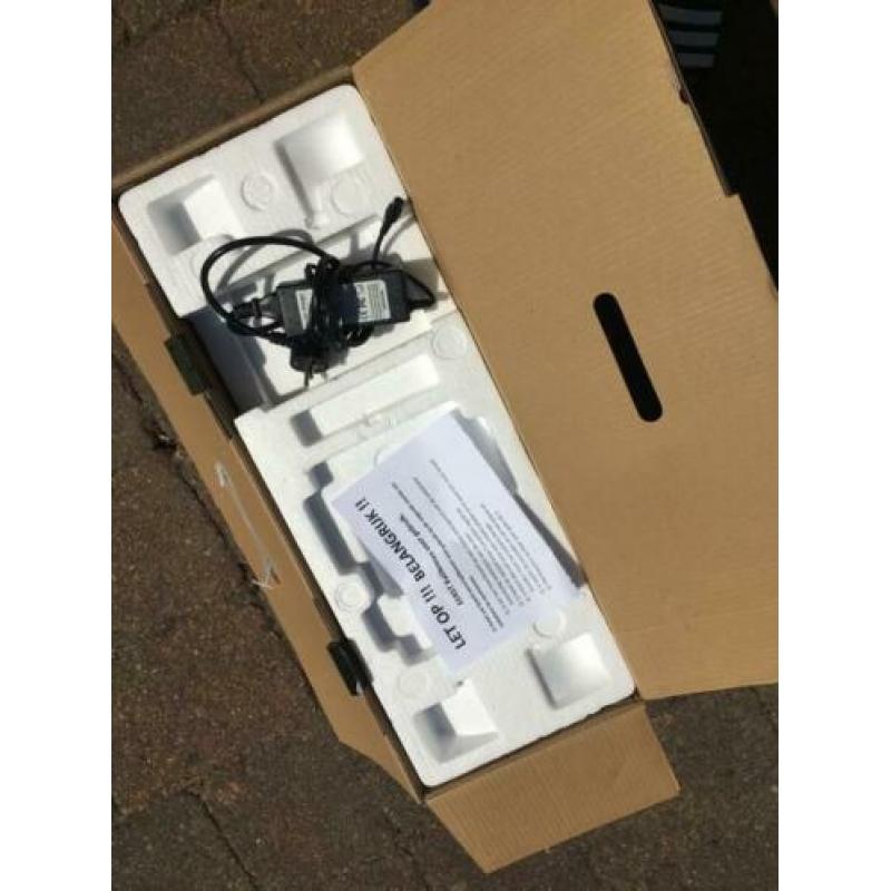 Oxboard met hoes compleet met doos en lader en tas