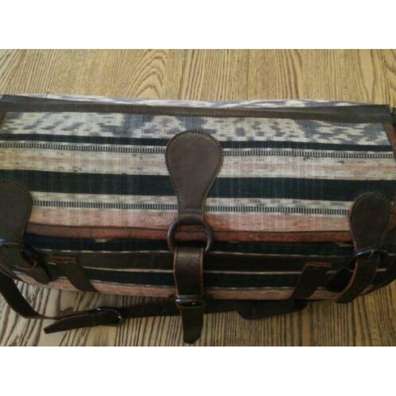 leuke grote oude vintage tas weekendtas