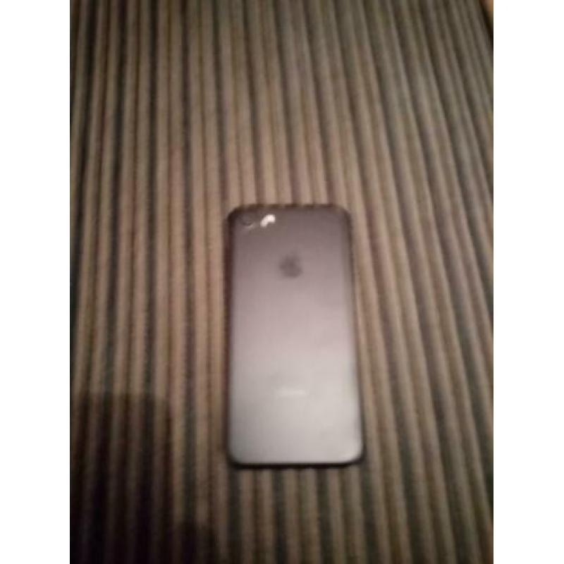 IPhone 7 32 GB zwart aangeboden