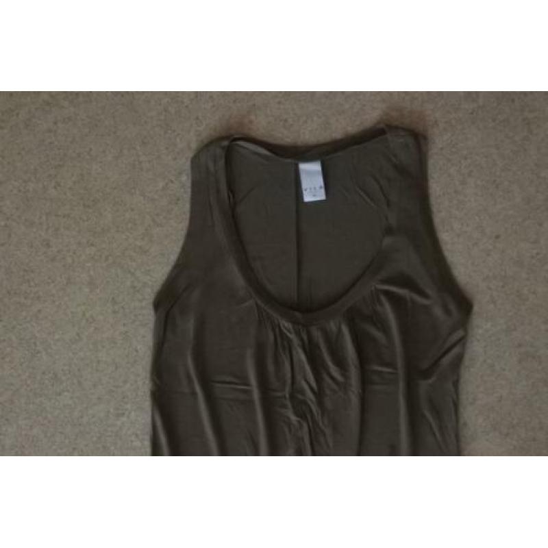 vila long top XS olijf groen NIEUW