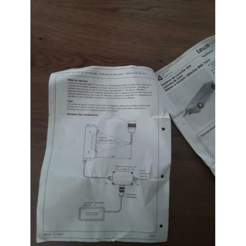 Leuze tooltronic