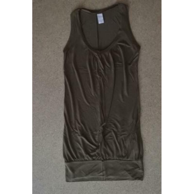 vila long top XS olijf groen NIEUW