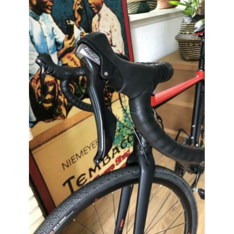 SHIMANO Tiagra Disc (optioneel de wielen)
