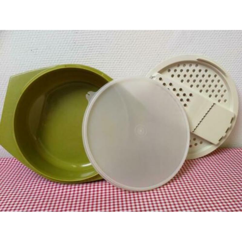 Mooie Vintage Groene Tupperware Rasp met opvangbak en deksel