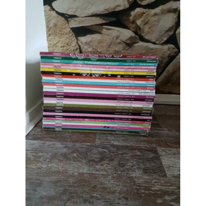 29 stuks Happinez tijdschriften