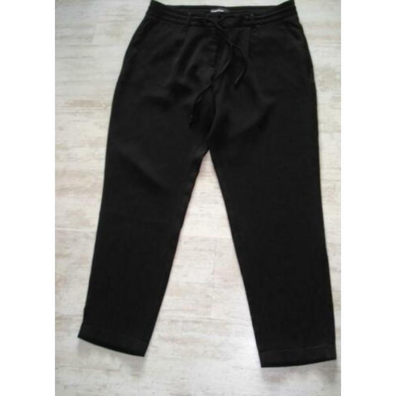 Cambio zwarte broek maat 46