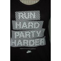 NIEUWE NIKE, DRI FIT GLOW IN THE DARK tee, zwart, Mt. M