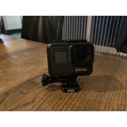 Gopro Hero 7 BLACK met acculaadstation + diverse extra’s