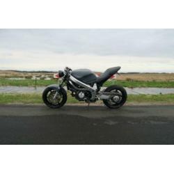 Honda VFR 750 V4 Custom Naked Ducati Monster Stijl