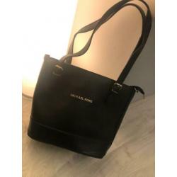 Tas