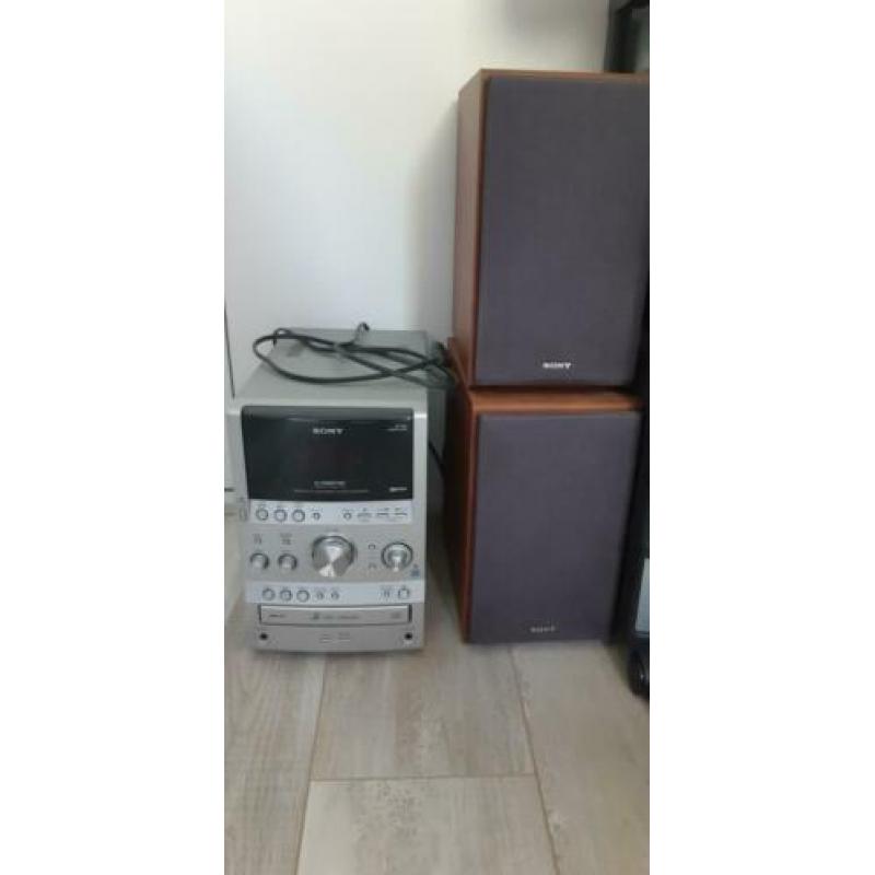 Stereo SONY met boxen