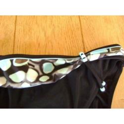 Nieuw zwart Sunflair bikinibroekje, maat 38