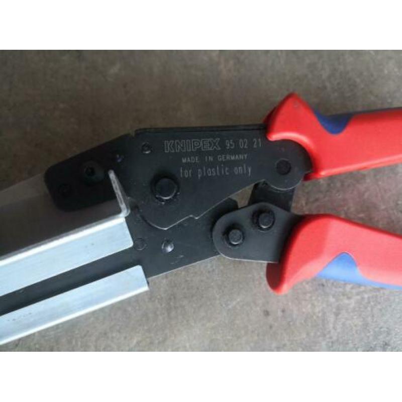 Knipex 95 02 21 plastic kabelgoot schaar / tang - zgan