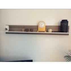 Tv kast met wandplank