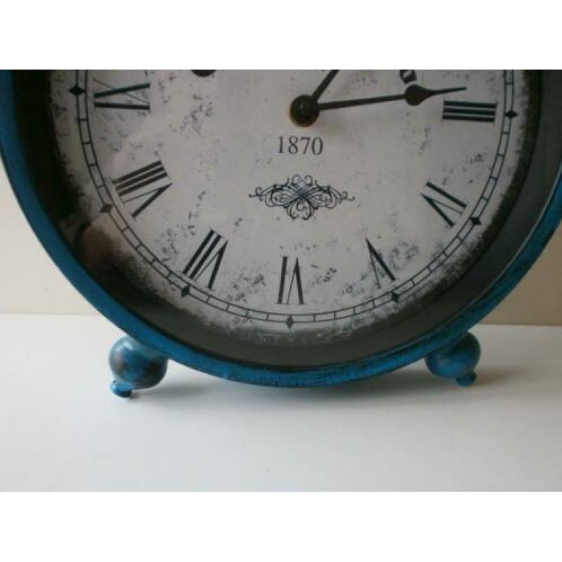 Metalen Retro Tafelklok/Schouwklok, hoogte 30 cm