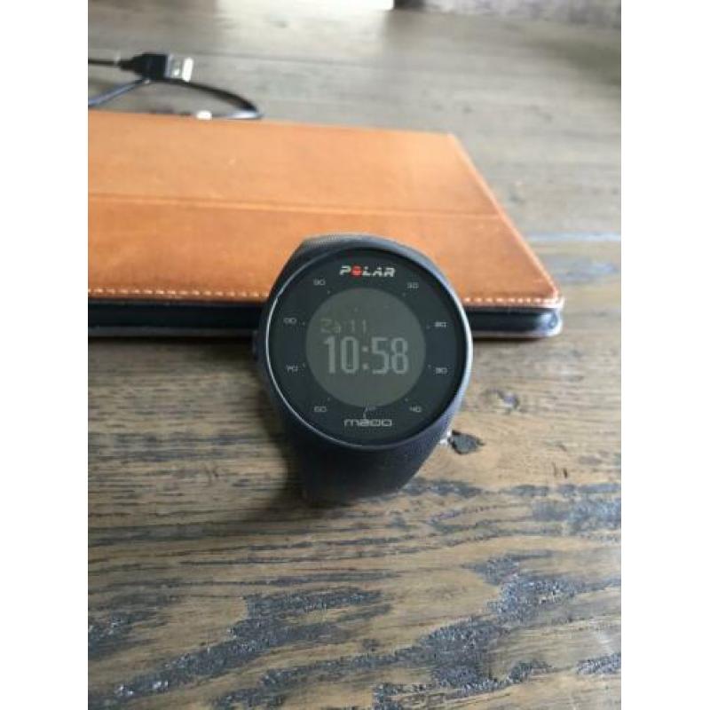 Polar M 200 zwart