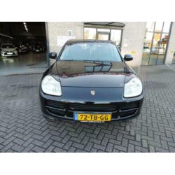 Porsche Cayenne 3.2 Airco/Ecc,18 inch.L.M.velgen,NAVIGATIE,P