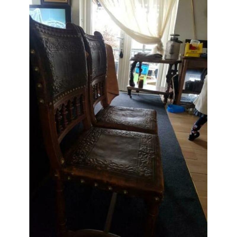 Antiek stoelen