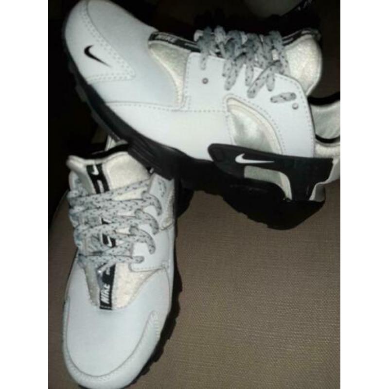Nike Huarache run mt 35,5