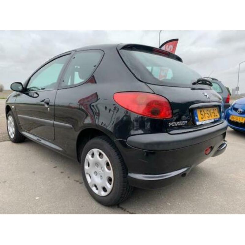 Peugeot 206 1.4 One-line AIRCO, 117.000 km NAP