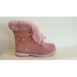 nieuw in doos warme gevoerde dames boots - maat 39 - € 14.95