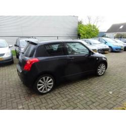Suzuki Swift 1.6 Sport met alle boekjes